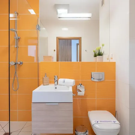 アパート Ambria Platan Complex