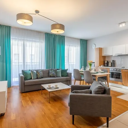 アパート Ambria Platan Complex *