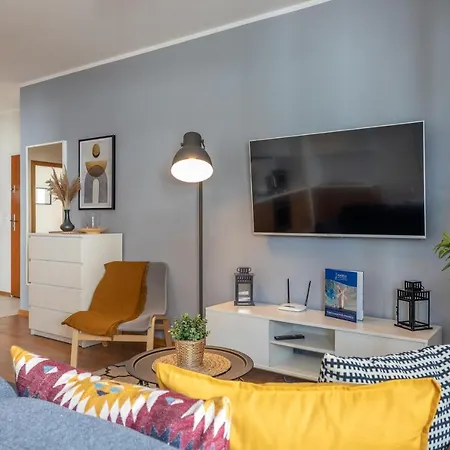 Ambria Platan Complex