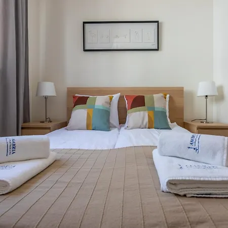 Ambria Platan Complex シフィノウイシチェ