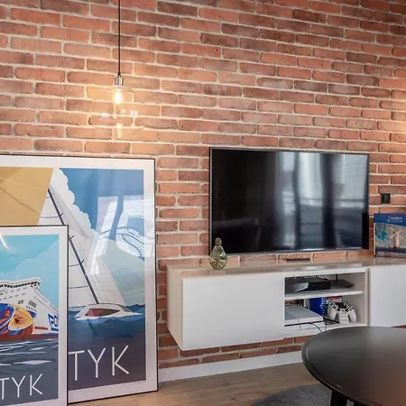 Ambria Platan Complex * シフィノウイシチェ