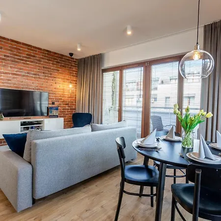 アパート Ambria Platan Complex *