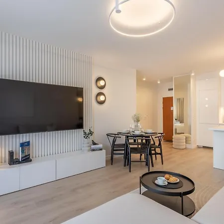 Ambria Platan Complex Apartment *