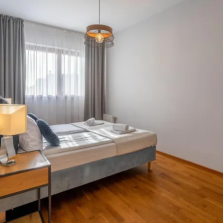 Ambria Platan Complex Apartment