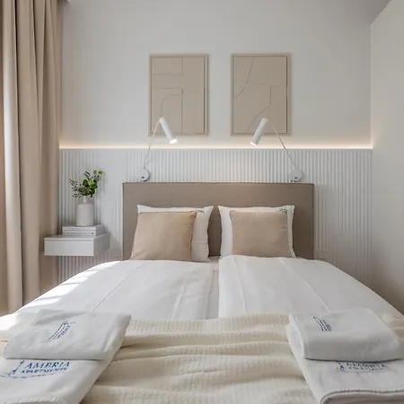 Ambria Platan Complex *