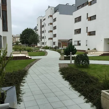 アパート Ambria Platan Complex *