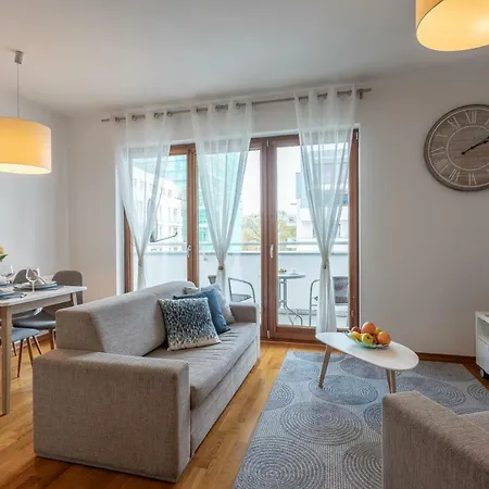 Ambria Platan Complex シフィノウイシチェ