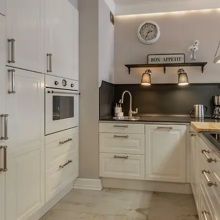 アパート Ambria Platan Complex *