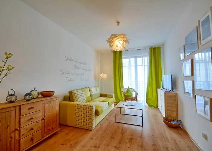 Ambria Platan Complex