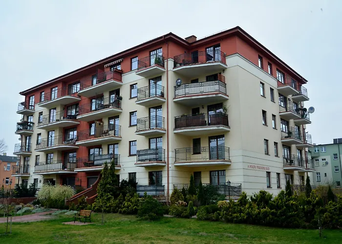 Ambria Platan Complex